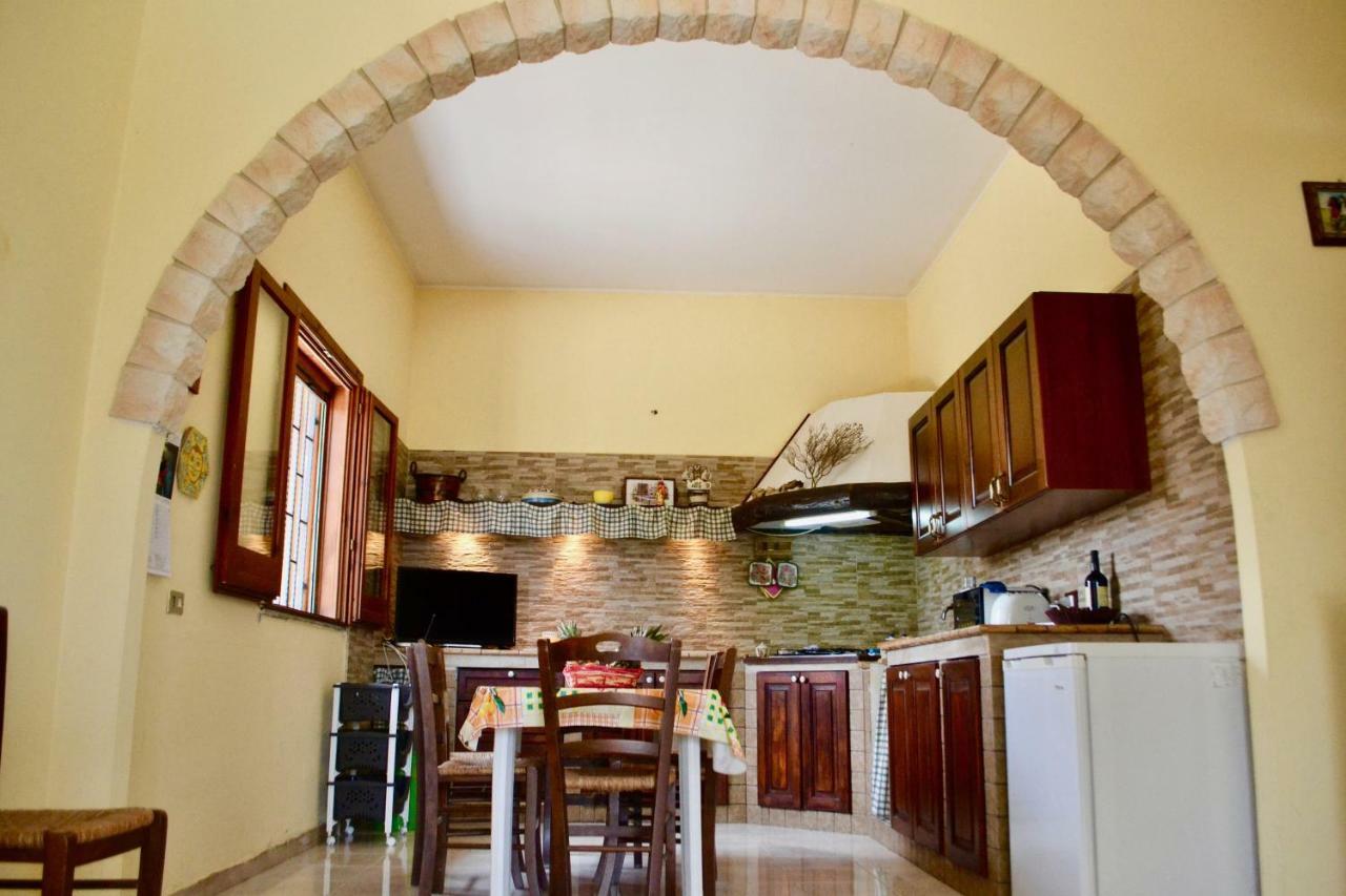 Villa Rosa - Ai Piedi Dell'Etna 布鲁克里 外观 照片