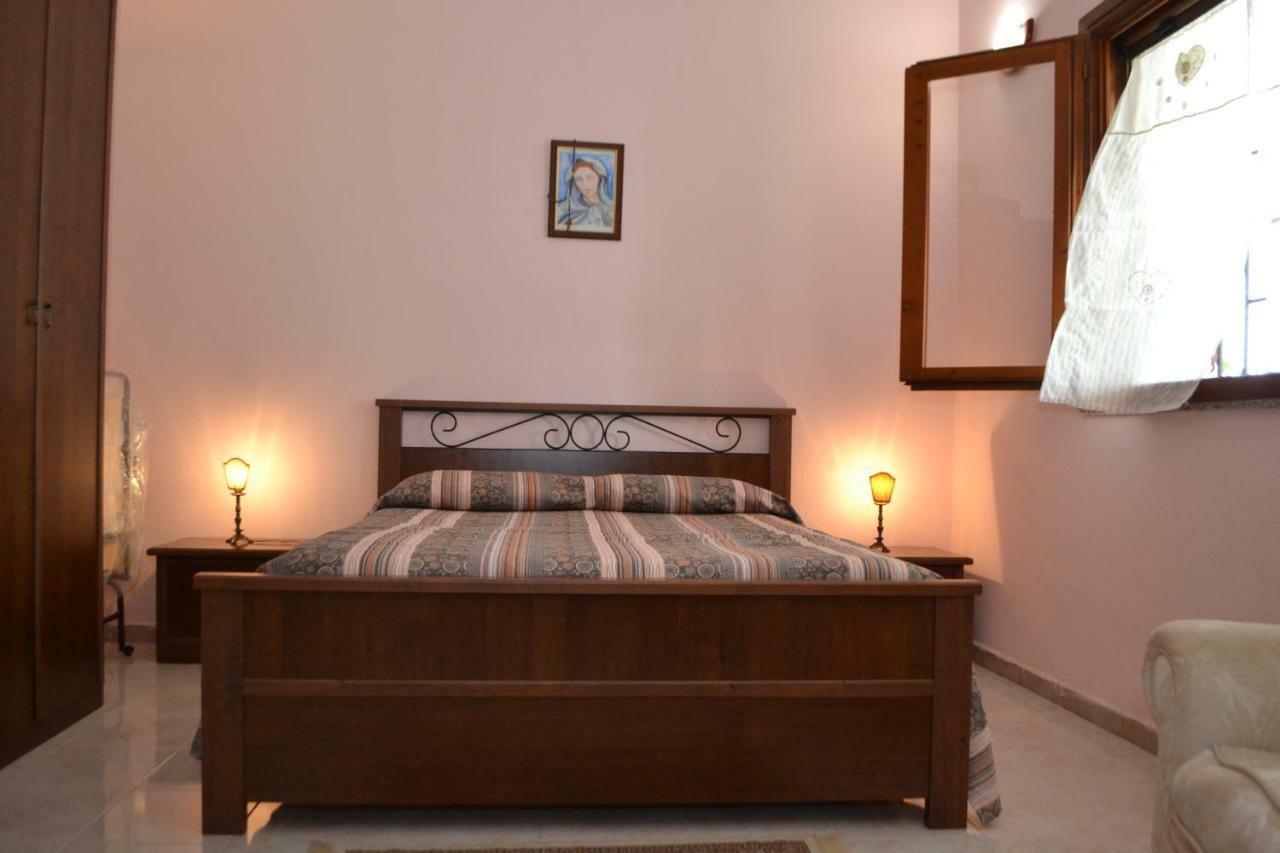 Villa Rosa - Ai Piedi Dell'Etna 布鲁克里 外观 照片